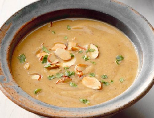 Marokkaans gekruide bloemkool-amandelsoep